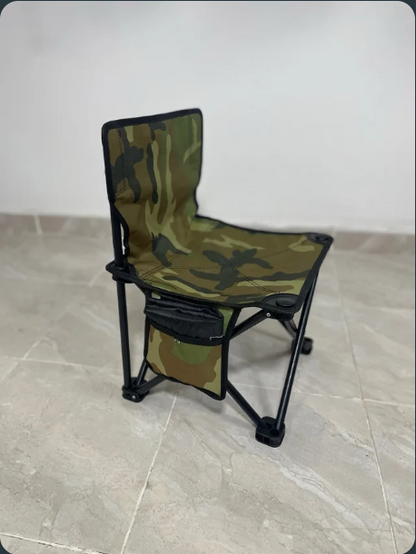 Sedia Pieghevole da Campeggio Portatile  - Sgabello Mimetico con Schienale e Tasca Laterale - Ideale per Pesca, Trekking, Picnic e Outdoor - Carico Max 80kg - Ultra Leggera e Compatta