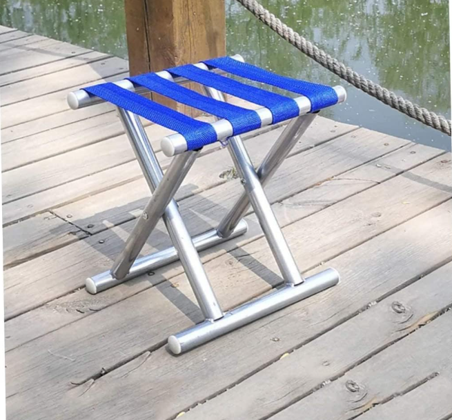 Sgabello da Campeggio Pieghevole in Alluminio - Sedile Portatile Ultraleggero per Pesca, Escursionismo, Picnic e Giardino - Seggiolino Salvaspazio con Struttura Robusta e Fasce Resistenti