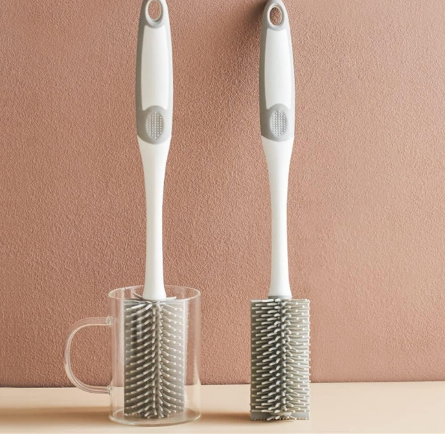 Lavabottiglie Big in Silicone con Spatola Testina Flessibile per Pulizia Efficace Manico con Foro per Appenderlo Lavabile in Lavastoviglie 32 cm