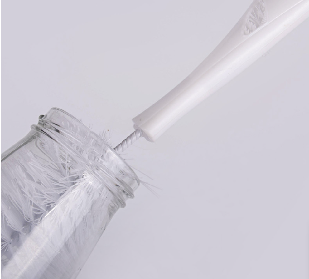 Lavabiberon composto da da 2 scovolini in polipropilene