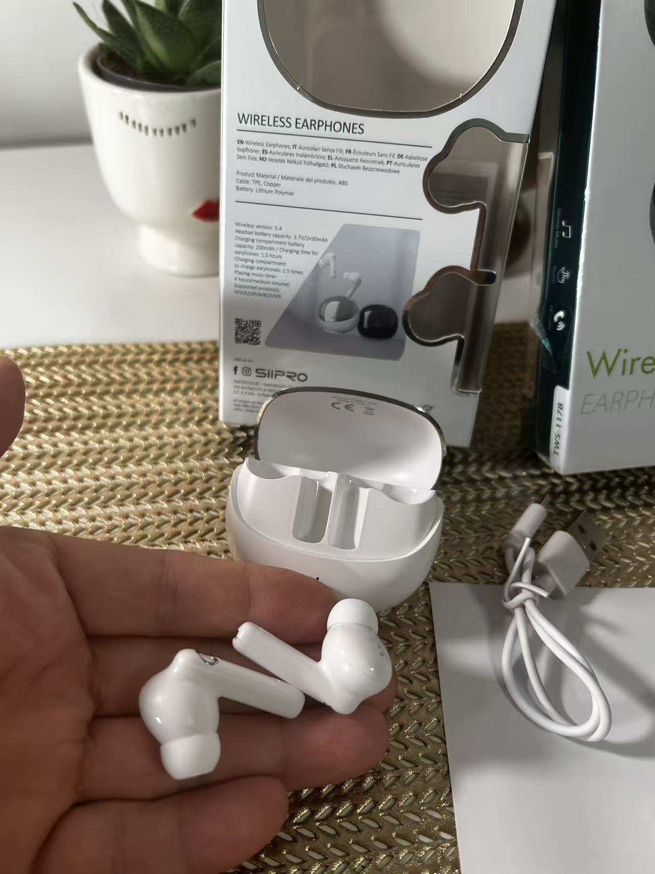 auricolari wireless  - Praticità True Wireless impareggiabile con design ergonomico per massimo comfort e suono Hi-Fi con bassi, chiamate HD Stereo ACC - Perfetti per utenti Android e iPhone