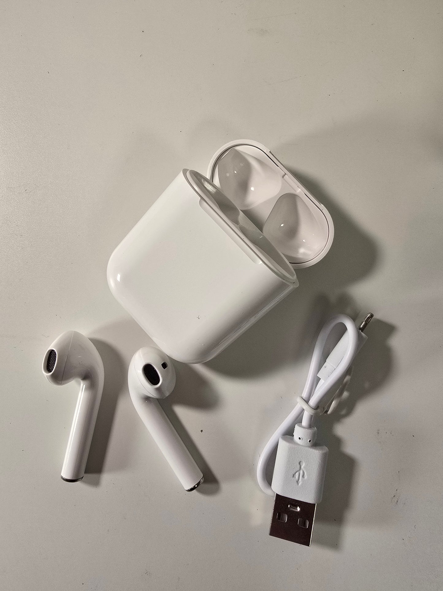 Auricolari TWS Wireless, Cuffie In-Ear con Cancellazione del Rumore, Dotate di Doppio Microfono per Chiamate Chiare, Tecnologia Wireless   Compatte e Portatili, Perfetti come Regalo