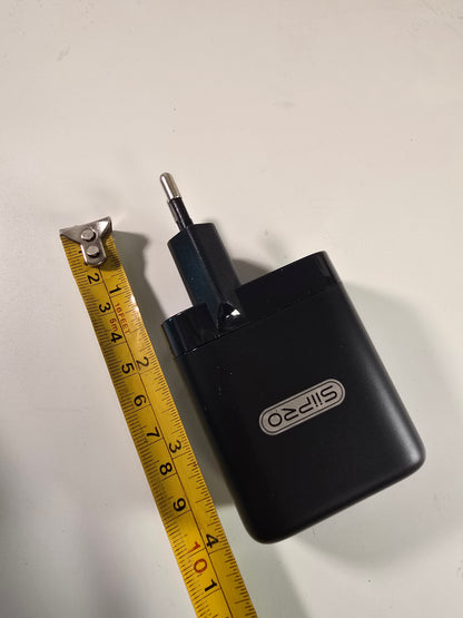 Caricatore Rapido 20W GaN SIPPO USB Type-C Salvaspazio - Cavo Avvolgibile Integrato 70cm