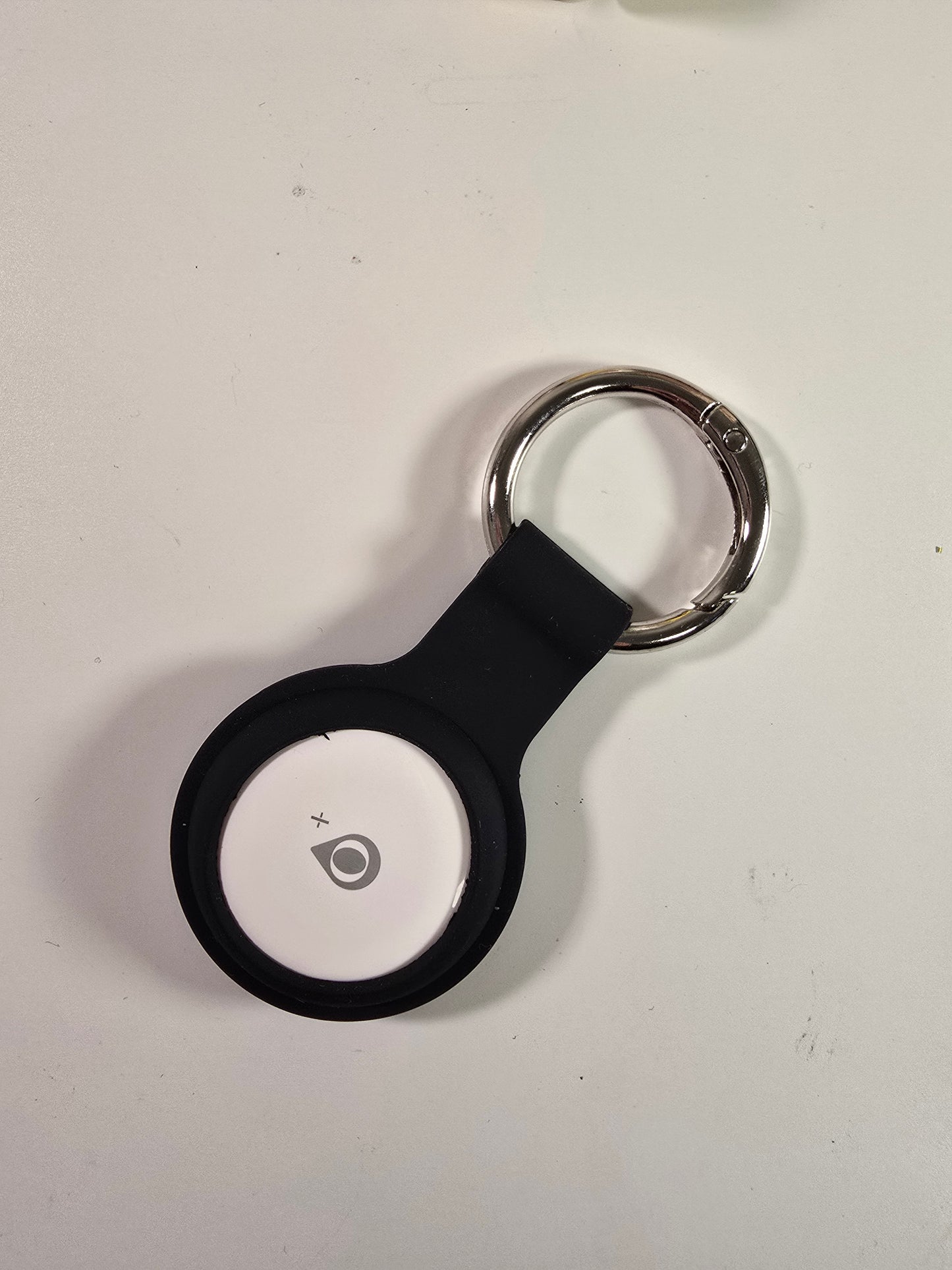 Air Tag Ricambio Smart Tracker Compatibile con "Trova" (Solo iOS), con Custodia, Progettato per un Seguimento Accurato di Chiavi, Cani, Gatti, Animali Domestici, Bagagli, Valigie, Borse, Batterie Sostituibili