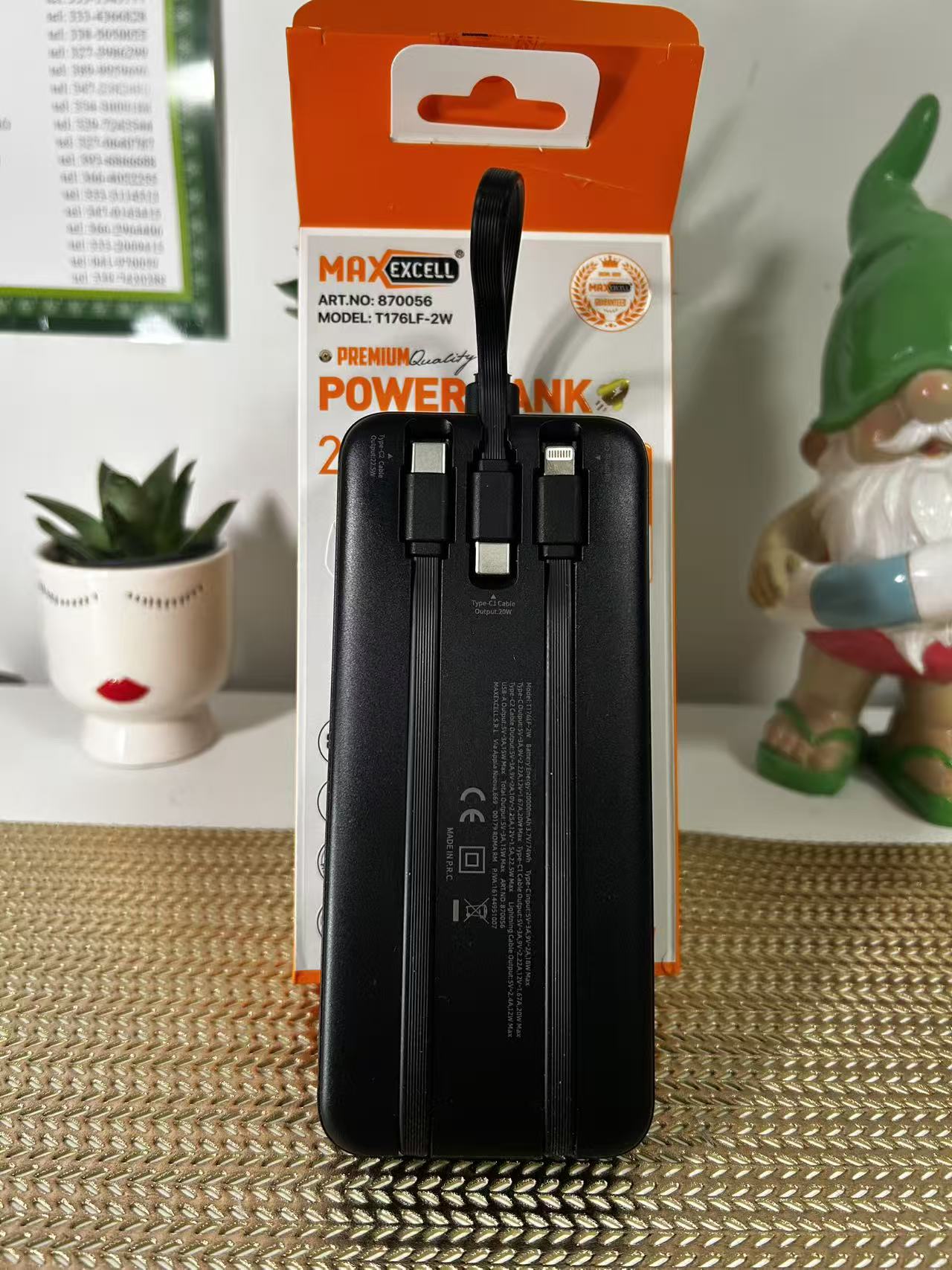 Power Bank 20000mAh MAXEXCELL - Carica Rapida Multi-Dispositivo, Compatto e Portatile con Cordino, Ideale per Viaggi e Uso Quotidiano