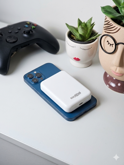 Magnetic Power Bank Lighting 5000mAh Portable Wireless Fast Charger PD 20W with USB-C Cable, Wireless Power Bank, Universal