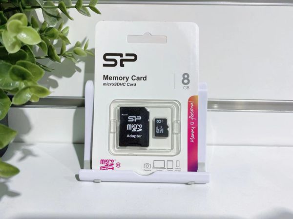 8GB MICRO SD CARD